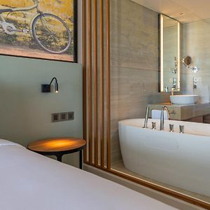 Deluxe Room Pool View